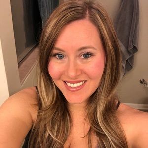 Meet your Posher, Leslie